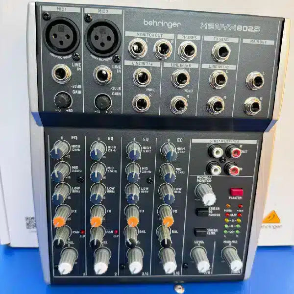 Behringer Xenyx 802S Mixer