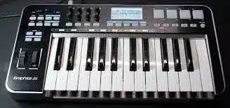 Samson Graphite 25 USB MIDI Controller Keyboard