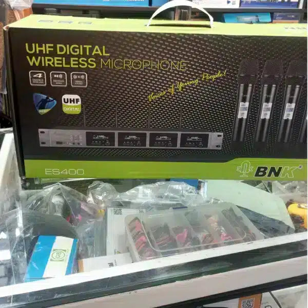 BNK ES400 UHF Digital Wireless Microphone